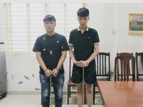 Tạm giữ hình sự 2 nam sinh nghiện game dùng kiếm cướp tài sản người đi đường