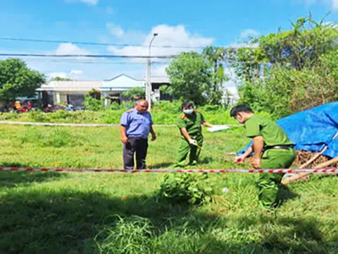 Đi đòi nợ 14 triệu đồng, chủ nợ bị con trai con nợ đâm tử vong