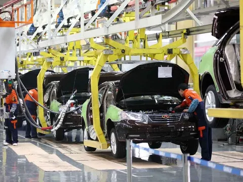 Giảm 50% lệ phí trước bạ đối với ô tô sản xuất, lắp ráp trong nước từ 1/9