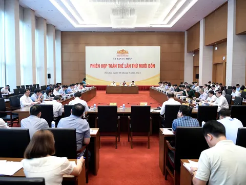 Nhận diện đầy đủ các hạn chế, nguyên nhân để dự báo đúng tình hình tham nhũng