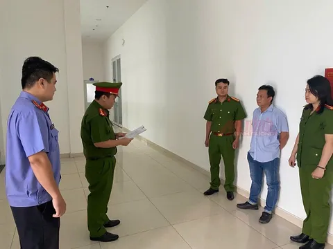 Khởi tố đối tượng chôn lấp hơn 2,2 triệu kg chất thải gây ô nhiễm môi trường