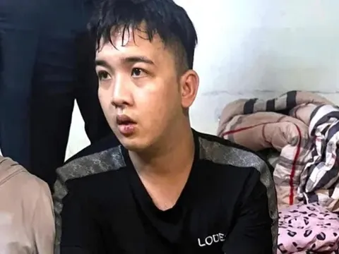 Bắt 'trùm' ma túy luôn thủ súng để phòng thân