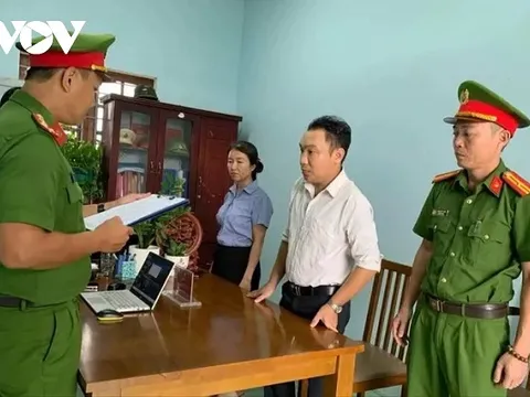 Khởi tố, bắt tạm giam một công chức hộ tịch xã tại Quảng Nam