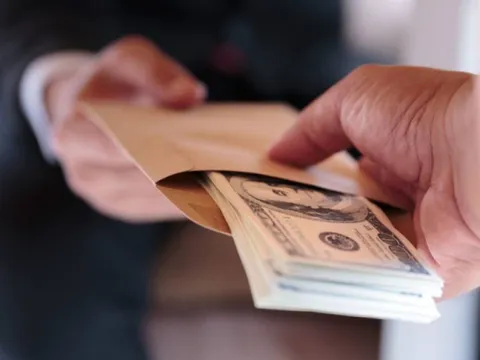 Khởi tố Viện trưởng Viện Kiểm sát nhân dân huyện ở Kiên Giang