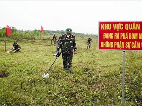 Nâng chế độ bồi dưỡng với người trực tiếp khảo sát, rà phá bom, mìn