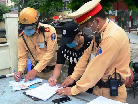 Giấy phép lái xe bị trừ hết điểm, bao nhiêu lâu được thi phục hồi?