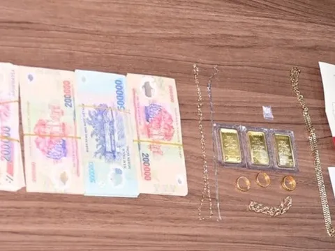 Người đàn ông trộm vàng đi mua ma túy