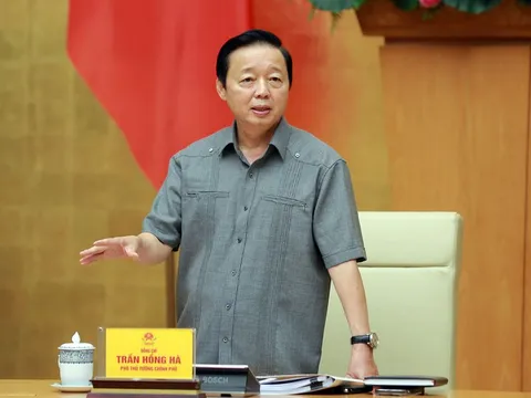 Phó Thủ tướng Trần Hồng Hà chủ trì cuộc họp về gỡ 'thẻ vàng' IUU