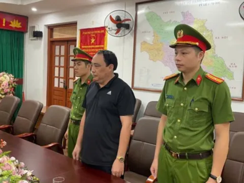 Khởi tố Phó Chi cục trưởng Chi cục Thuế tỉnh Hoà Bình