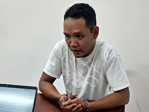 Vụ gã trai tống tiền tình cũ bằng ảnh, clip khỏa thân: Bắt quả tang khi nhận tiền