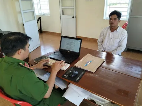 Bắt đối tượng giả danh giáo viên đặt mua hàng rồi chiếm đoạt tài sản