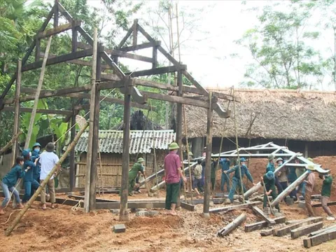 Thủ tướng Chính phủ yêu cầu giải ngân ngay các nguồn lực để xoá nhà tạm, nhà dột nát