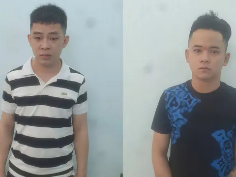 Bắt 2 thanh niên đâm người đi đường vì nghĩ bị 'nhìn đểu'