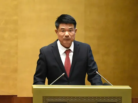 Đẩy nhanh tiến độ điều tra, truy tố, xét xử nghiêm minh nhiều vụ án tham nhũng, kinh tế lớn