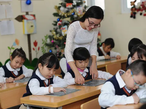 Điều chỉnh hệ số lương của viên chức giáo dục nghề nghiệp