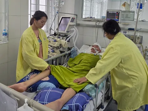 Mở lại phiên tòa xét xử vụ nam sinh lớp 8 bị đánh tử vong