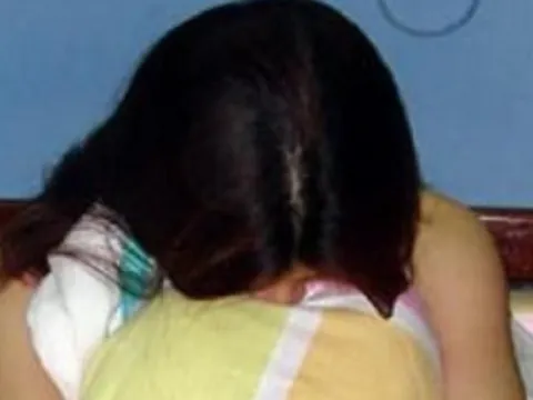 Khởi tố đối tượng hại đời thiếu nữ 14 tuổi rồi dùng clip nóng đe dọa