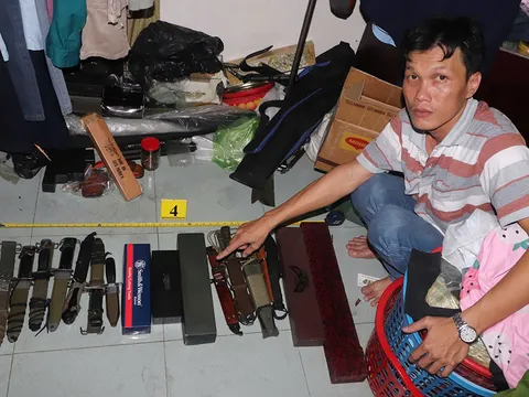 Triệt phá đường dây mua bán vũ khí quân dụng ở 26 tỉnh thành