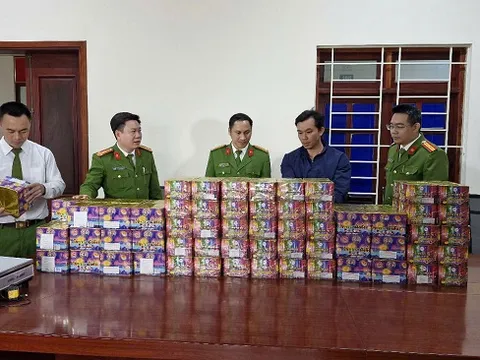 Phá đường dây vận chuyển pháo xuyên quốc gia, thu giữ 250kg pháo nổ