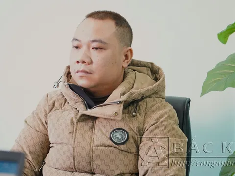 Tạm giữ đối tượng cho vay lãi nặng đến 108%/năm ở Bắc Kạn