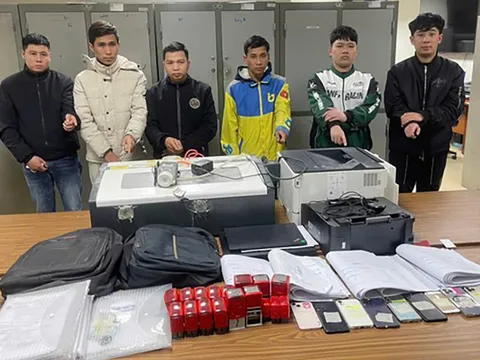 Tạm giữ nhóm làm giả giấy khám sức khỏe của hàng loạt bệnh viện lớn