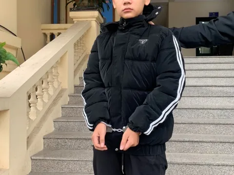 Khởi tố đối tượng vờ đổi tiền rồi cướp tài sản