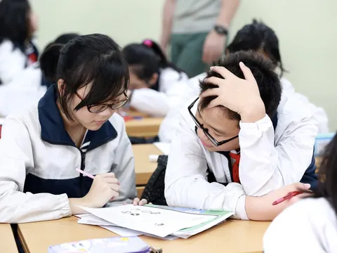 Cá nhân, tổ chức dạy thêm ngoài nhà trường phải đăng ký kinh doanh