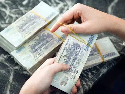 Miễn phí giám định tiền giả, tiền nghi giả của Ngân hàng Nhà nước