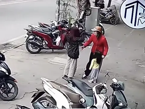 Tạm đình chỉ 2 giáo viên mầm non giao trẻ cho người lạ ở Hải Phòng