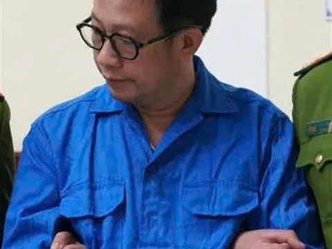 Khởi tố, bắt tạm giam Giám đốc Đại học Huế