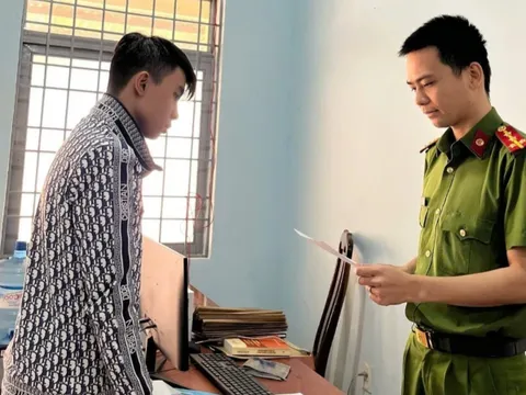 Khởi tố nam ‘shipper’ chiếm đoạt 43 triệu đồng tiền đơn hàng