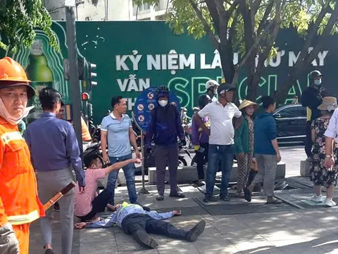 Nhắc nhở không thả rông thú cưng, bảo vệ ở phố đi bộ bị đánh bất tỉnh