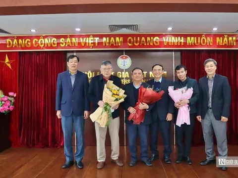 Hội Luật gia Việt Nam chia tay 3 cán bộ nghỉ công tác