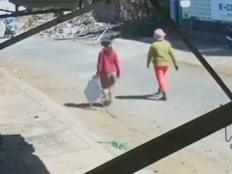 Truy tìm nhóm phụ nữ đốt phế liệu gây tiếng nổ lớn ở Gia Lai