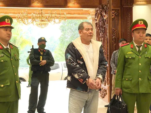 Bắt tạm giam trùm giang hồ Tuấn 'trắng'