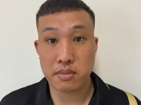 Công an Hà Nội vận động đối tượng truy nã trốn sang Campuchia về đầu thú