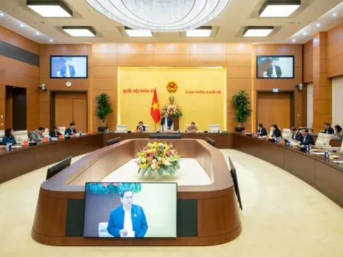 Ban Thường vụ Đảng uỷ Quốc hội họp về việc phục vụ sắp xếp tinh gọn bộ máy