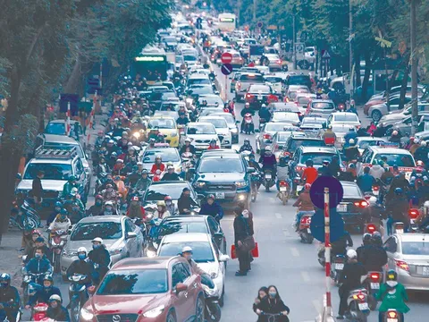 Khẩn trương ban hành quy chuẩn về khí thải phương tiện giao thông cơ giới đường bộ