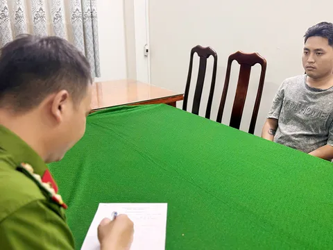 Tạm giữ đối tượng không mua vé còn chém nhân viên bến phà trọng thương