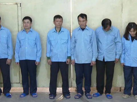 Hà Nội: Bắt nhóm cán bộ quận Hoàng Mai về hành vi nhận hối lộ