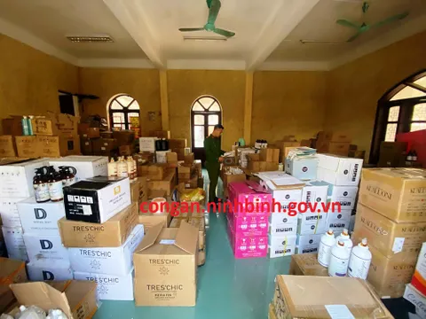 Phát hiện hơn 10.000 sản phẩm mỹ phẩm không rõ nguồn gốc xuất xứ ở Ninh Bình