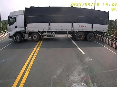 Ô tô không được quay đầu xe tại những vị trí nào ?