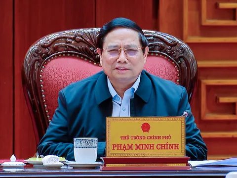 Thủ tướng chủ trì cuộc họp về chính sách ưu đãi thị thực và quay trở lại quốc tịch Việt Nam