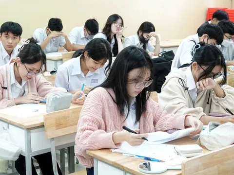 Tăng cường chỉ đạo công tác tuyển sinh THCS, THPT và quản lý dạy thêm, học thêm