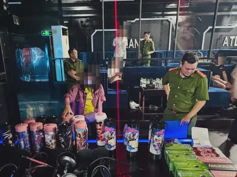 Phá đường dây chuyên bán ma tuý cho các đối tượng trong 'quán bar'