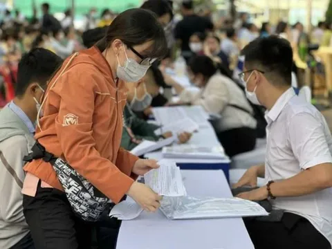 Người lao động nhận trợ cấp thất nghiệp có phải đóng thuế thu nhập cá nhân?