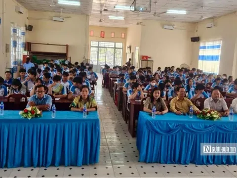 Hội Luật gia tỉnh An Giang tổ chức tuyên truyền Luật Tư pháp người chưa thành niên