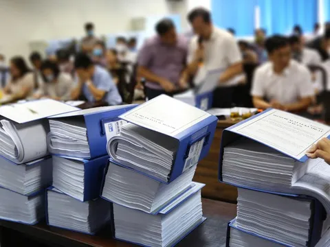 Luật Đấu thầu và yêu cầu sửa đổi khẩn cấp