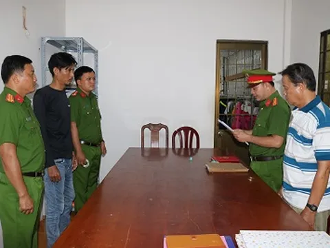 Bắt đối tượng tự xưng 'đại ca xã đảo' để thu tiền bảo kê tôm