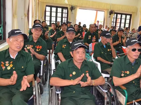 Trình Chủ tịch nước tặng quà cho hơn 1.576.000 người có công nhân kỷ niệm 78 năm ngày Thương binh - Liệt sĩ